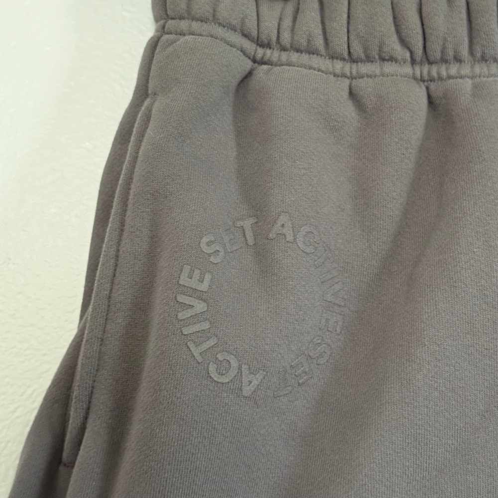 Set Active Charcoal Gray Sweat Shorts Gray Elastic Waist - Small - Picture 3 of 5